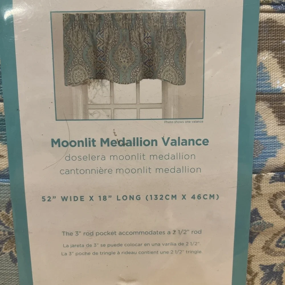 Waverly Moonlit Medallion Window Treatment Valance 18x52 NEW #0673039 Blue Green